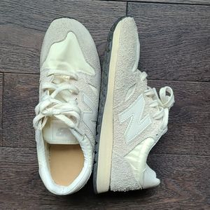 NEW Balance Vintage Retro Style Jogger